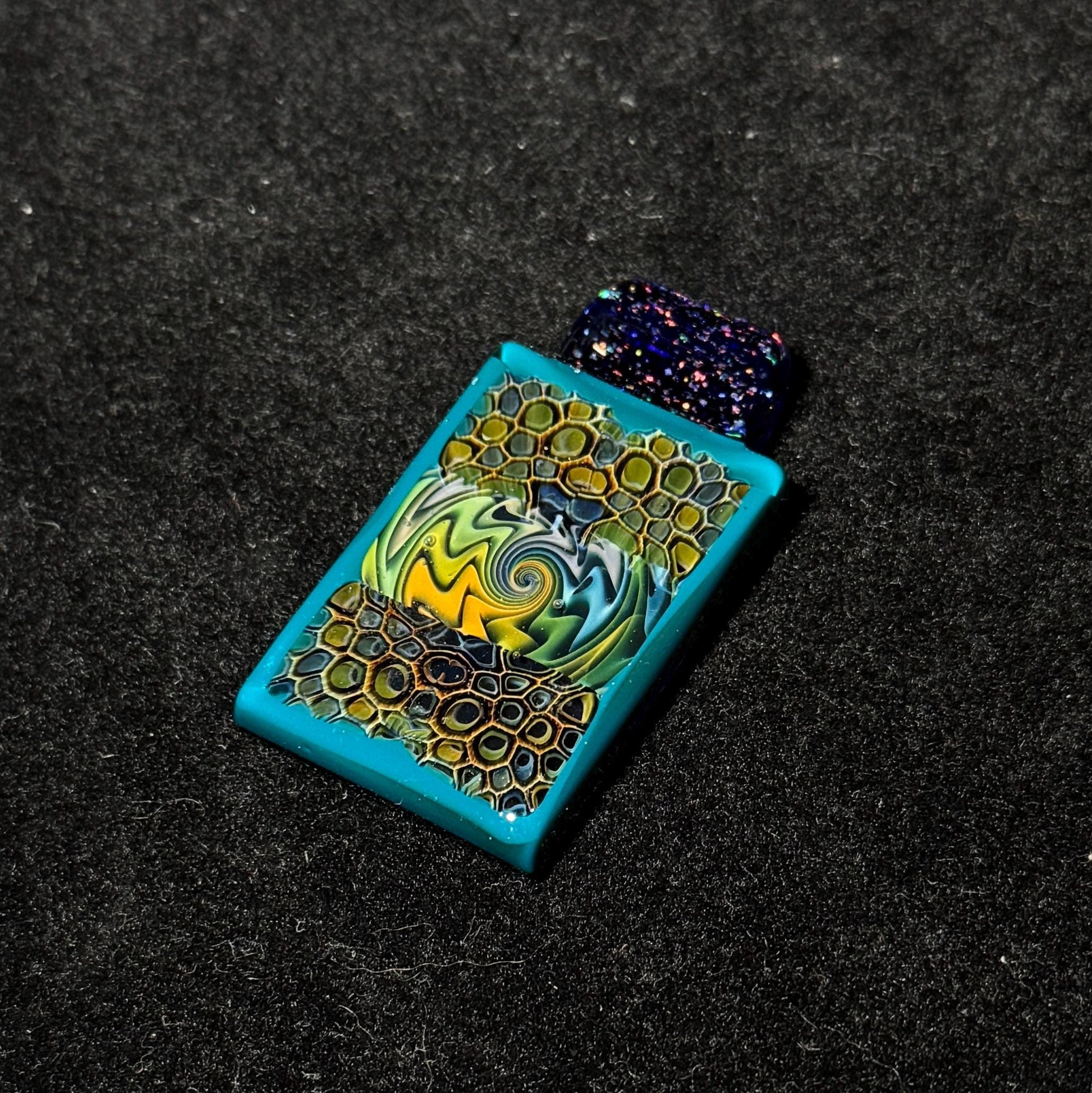 Hand-blown glass pendant by Remy of Hefe Glass – El Hefe artisan accessory