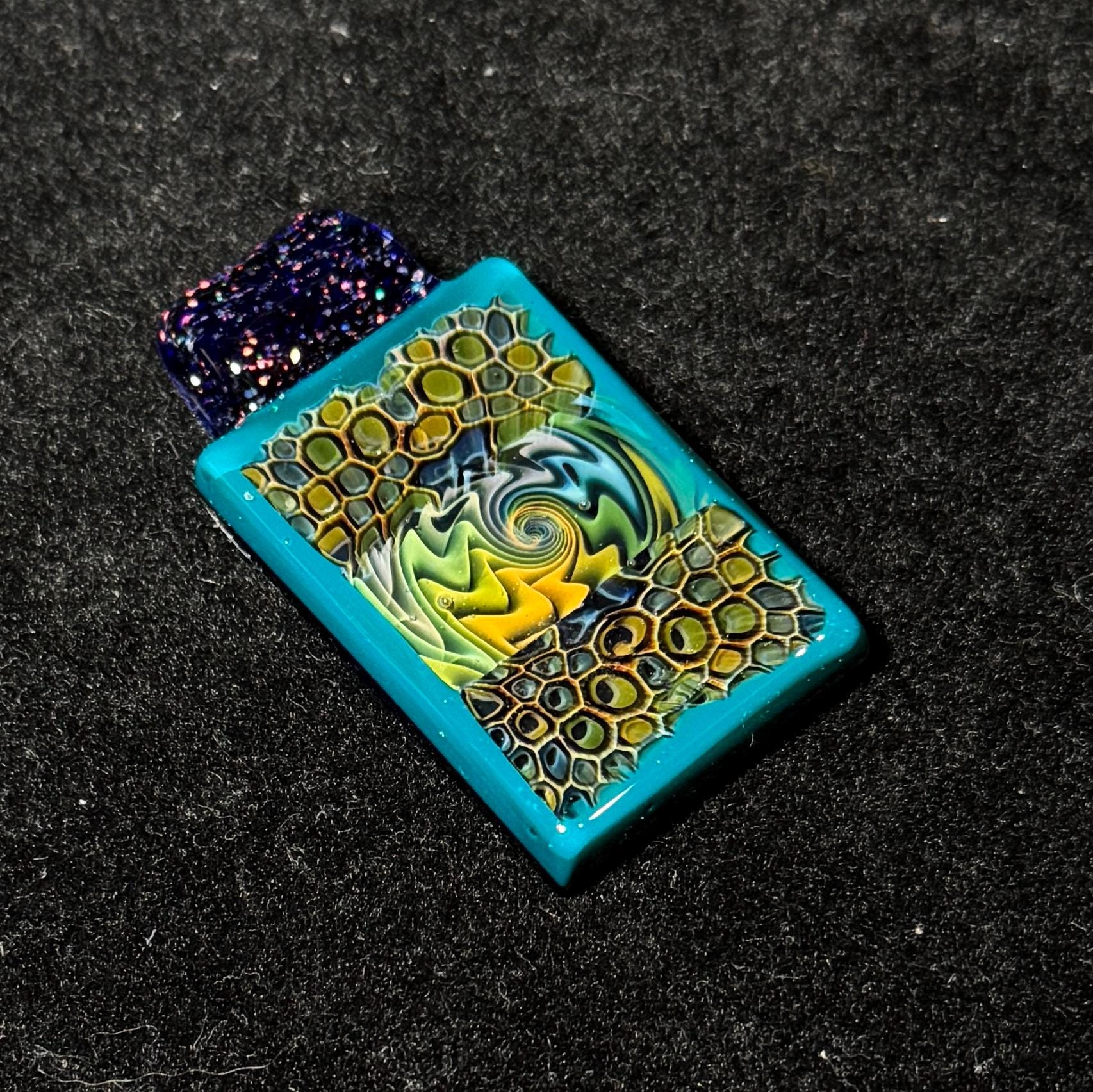 Hand-blown glass pendant by Remy of Hefe Glass – El Hefe artisan accessory