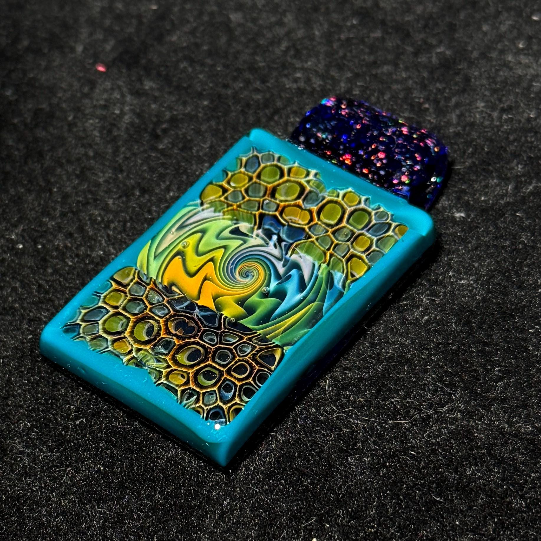 Hand-blown glass pendant by Remy of Hefe Glass – El Hefe artisan accessory