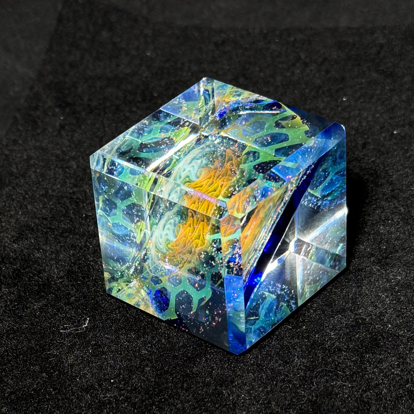 Handblown glass cube with fume and crushed opal honeycomb 52mm