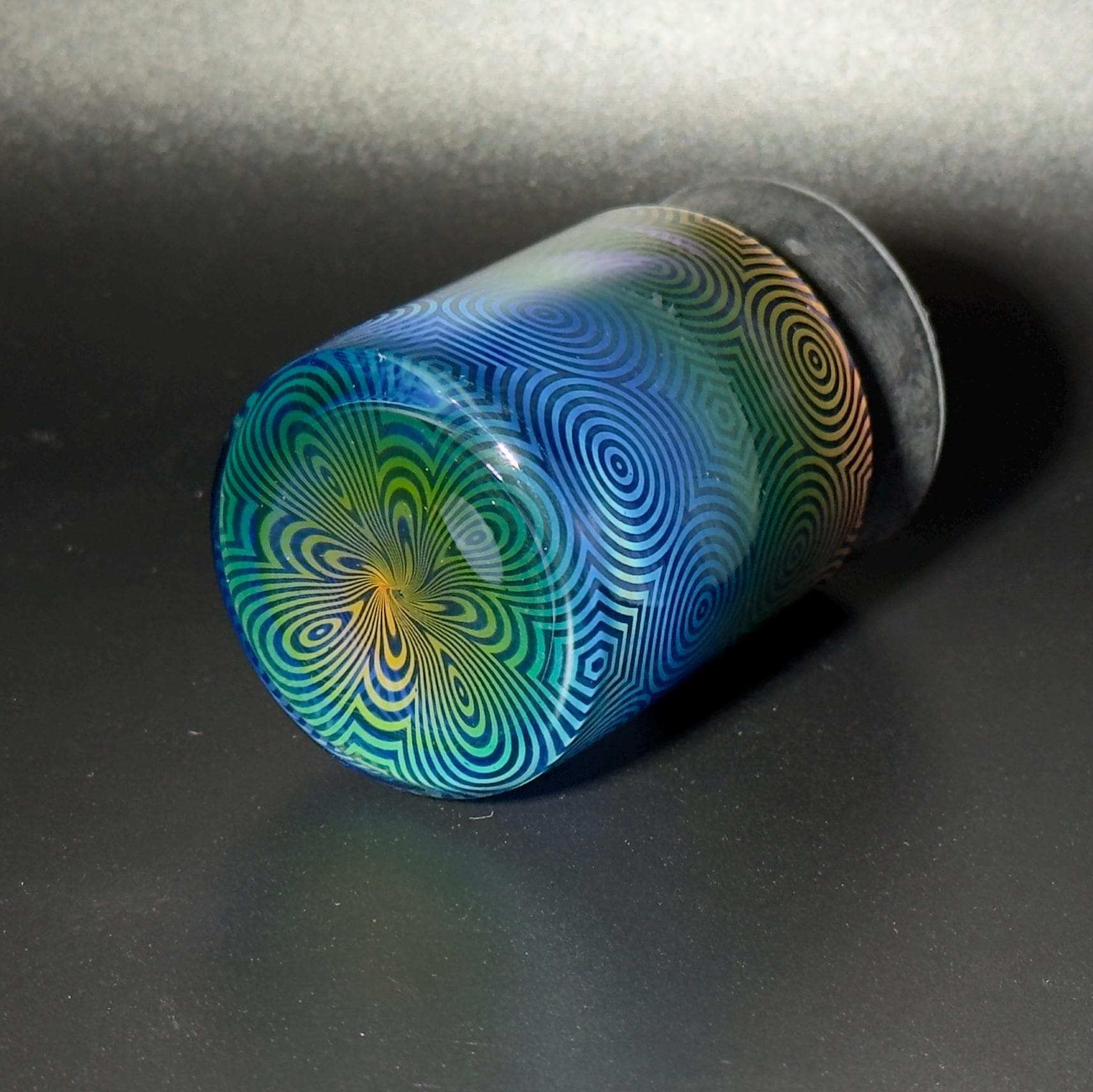 Blown glass jar, color changing fume gradient - Hologram tech hypnotic pattern