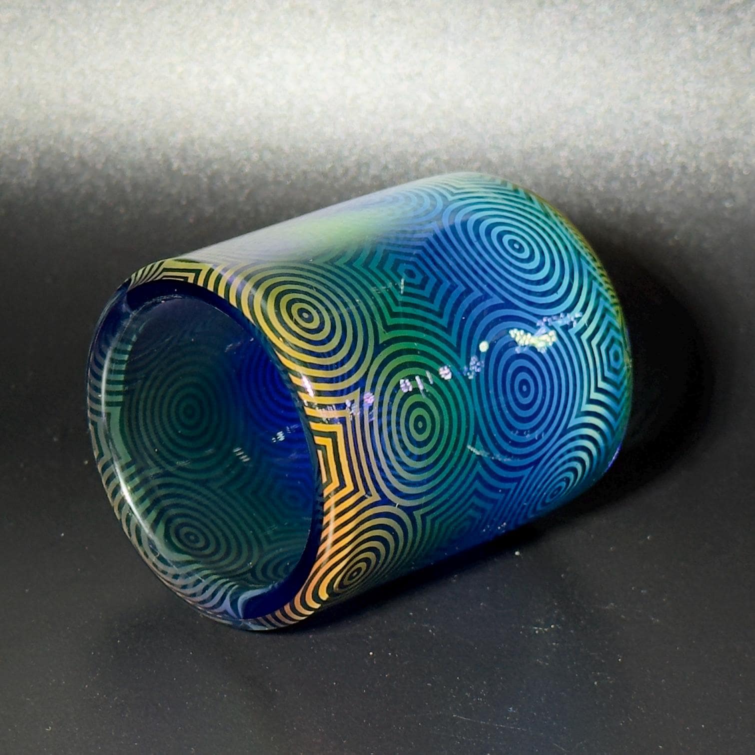 Blown glass jar, color changing fume gradient - Hologram tech hypnotic pattern