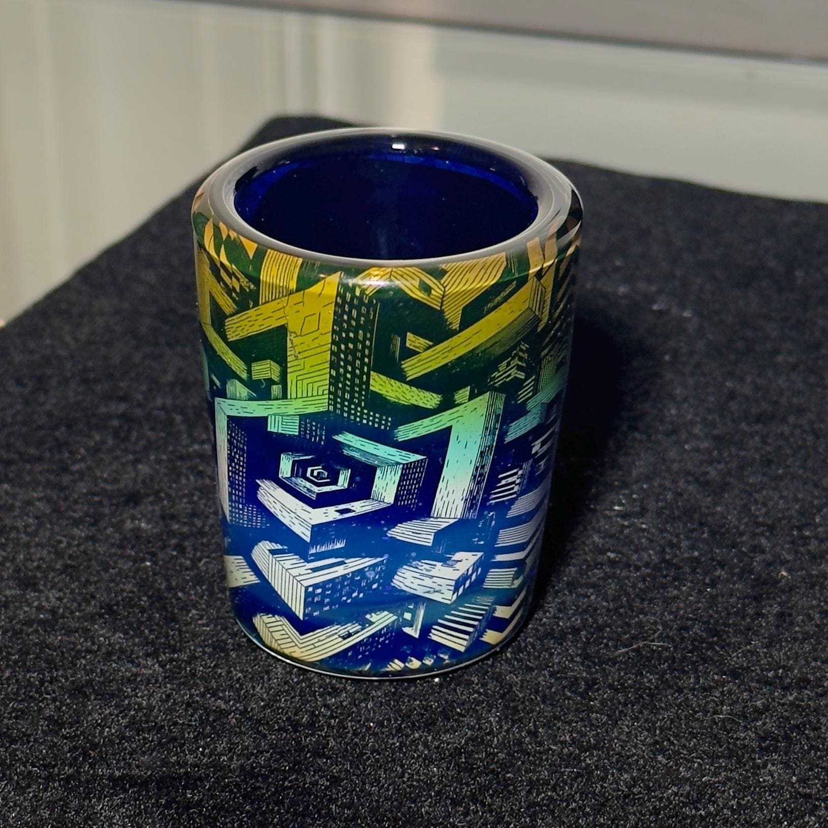 Fume illustration blown shot glass - Hologram tech color changing thick shot glass