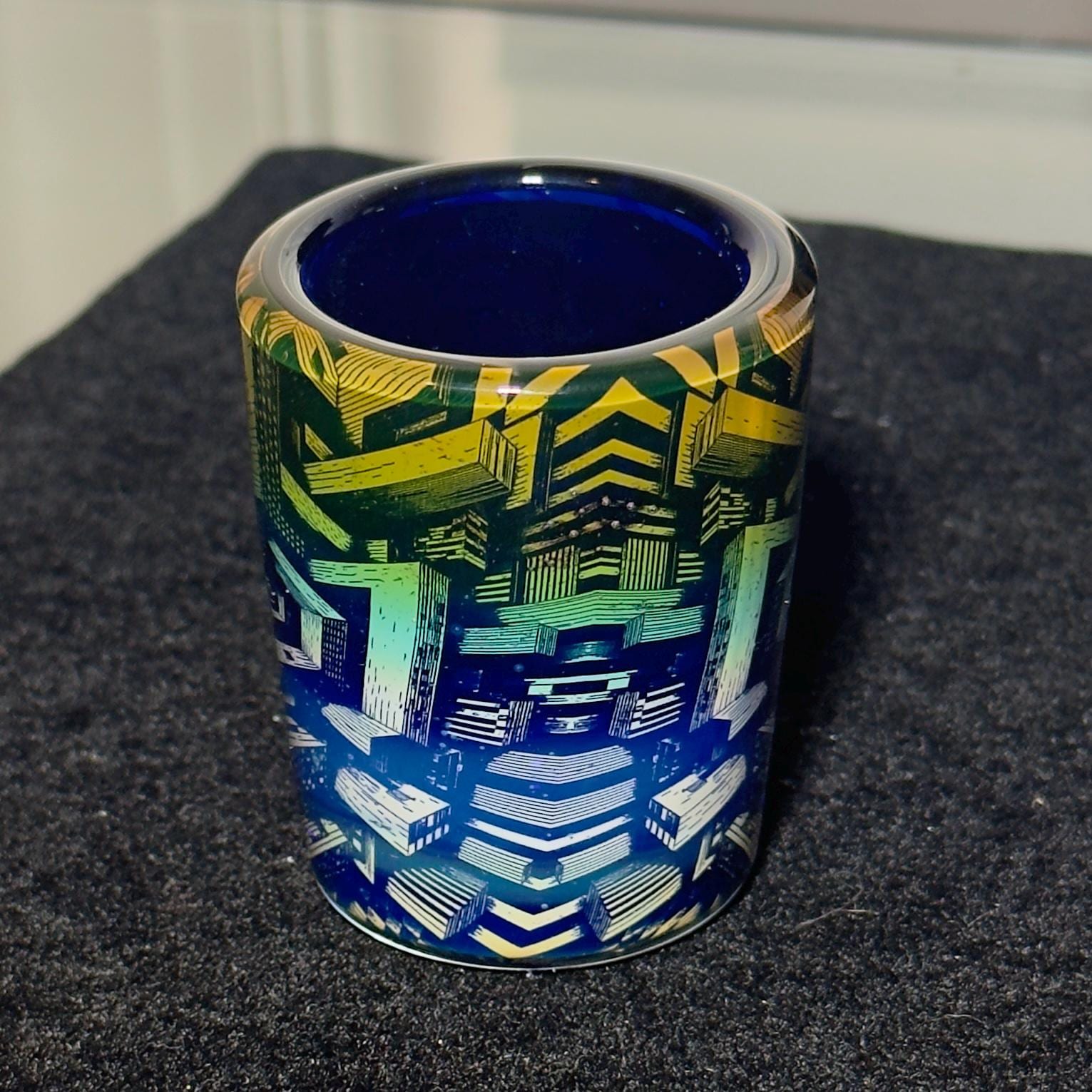 Fume illustration blown shot glass - Hologram tech color changing thick shot glass