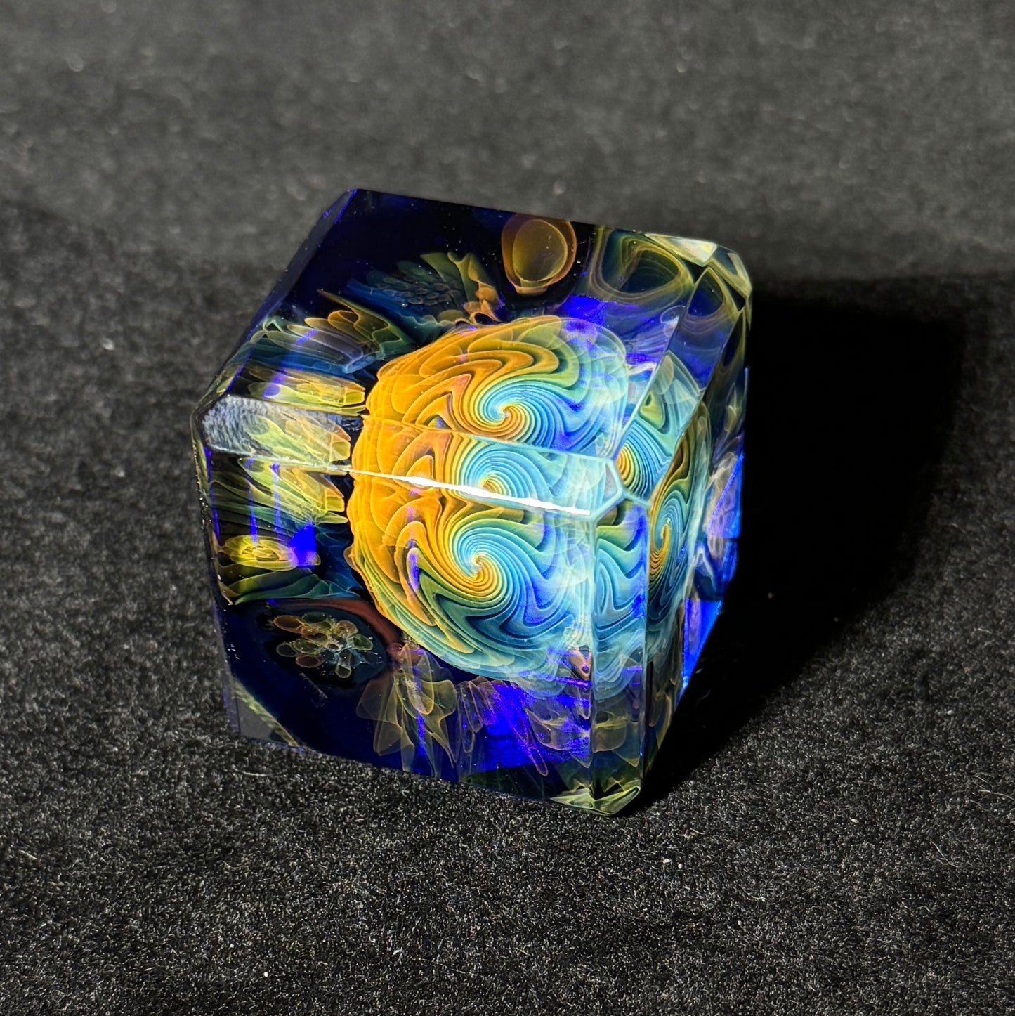 Double sided blown glass cube with gold and silver fume murrini and fume linework, 50mm