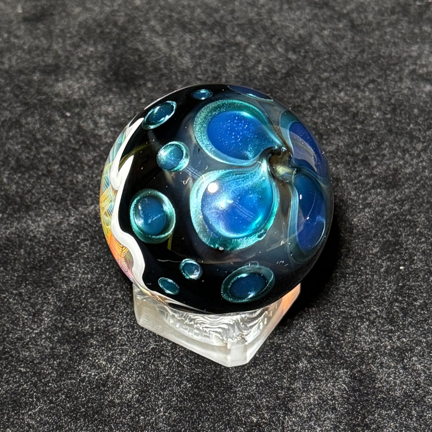 Double layer sleeved chaos fume blown glass marble, 45mm