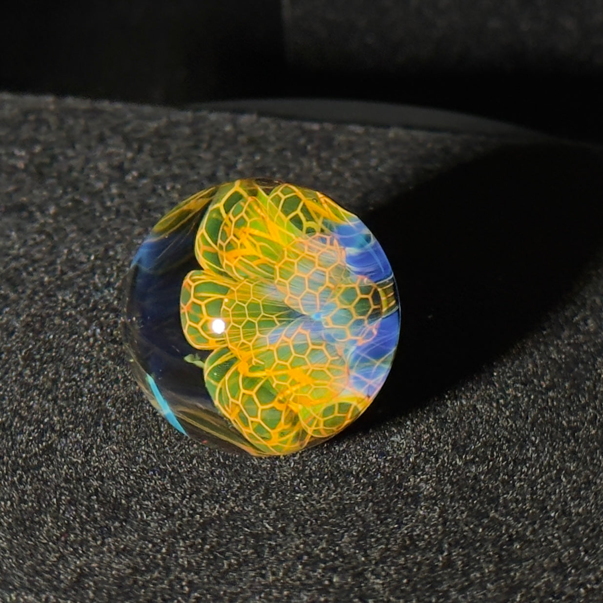 Gold and silver fume blown glass marble 27mm - Honeycomb Drip marble